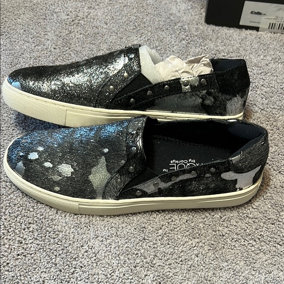 Corkys black and pewter cowhide slip on shoes - Picture 1 of 7